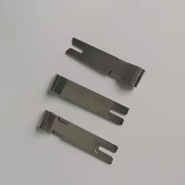 Galvanized Steel Flat Spring Clip